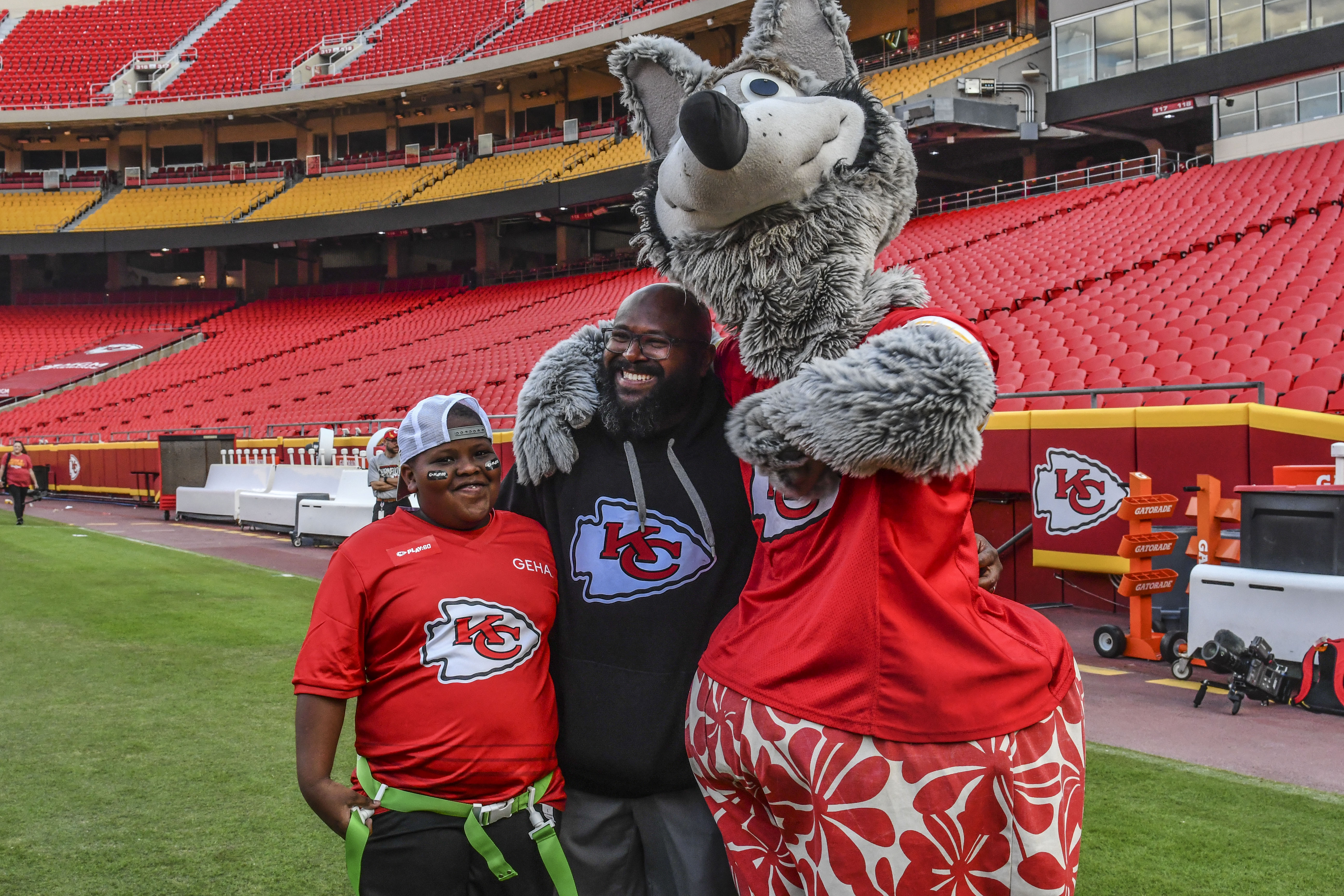 Play 60  Kansas City Chiefs 